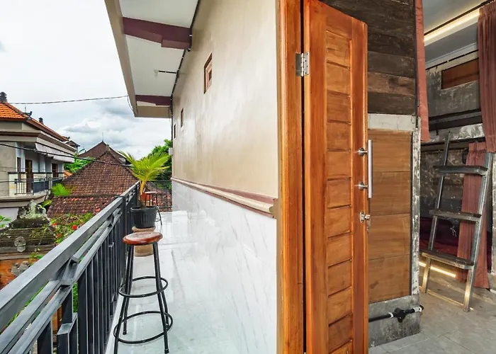 Peanut House Hostel